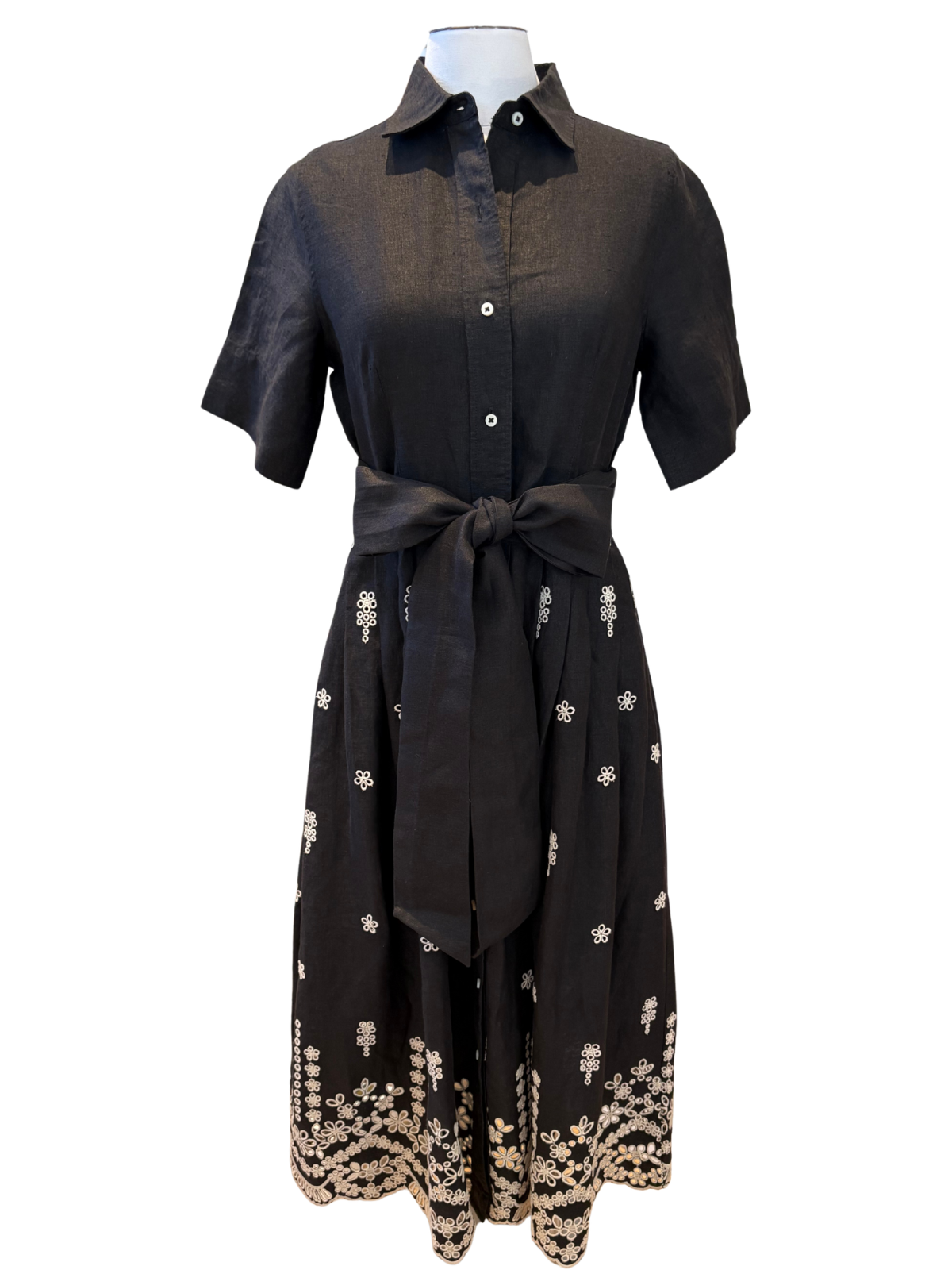 Short-Sleeved Classic Shirtwaist Dress Black, Ivory / S Short-Sleeved Classic Shirtwaist Dress Black, Ivory / S